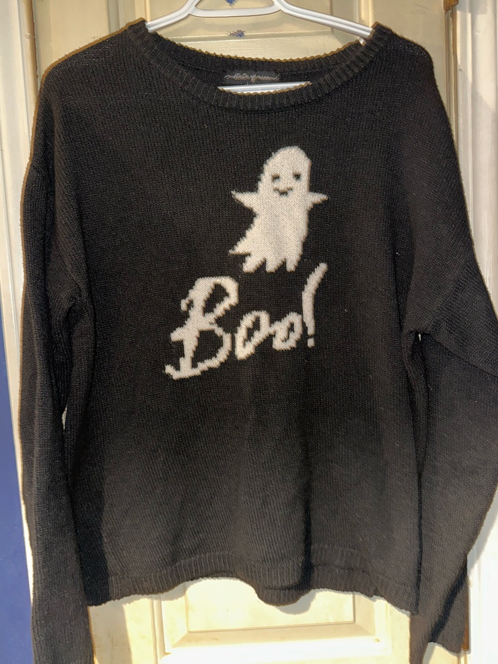 Halloween Sweater size M with ghost